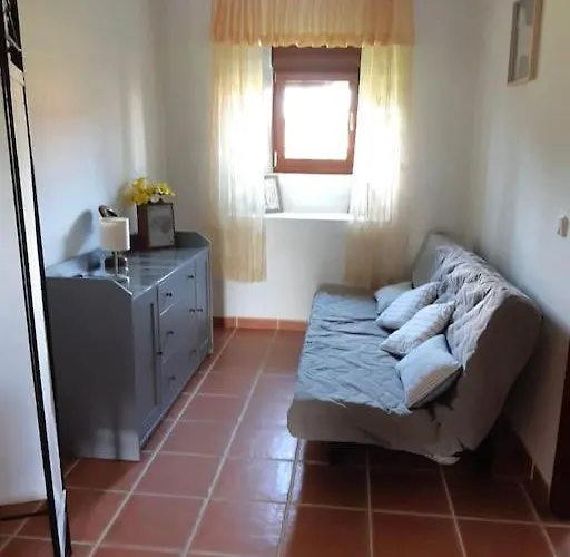 Solar Del Huyo شقة